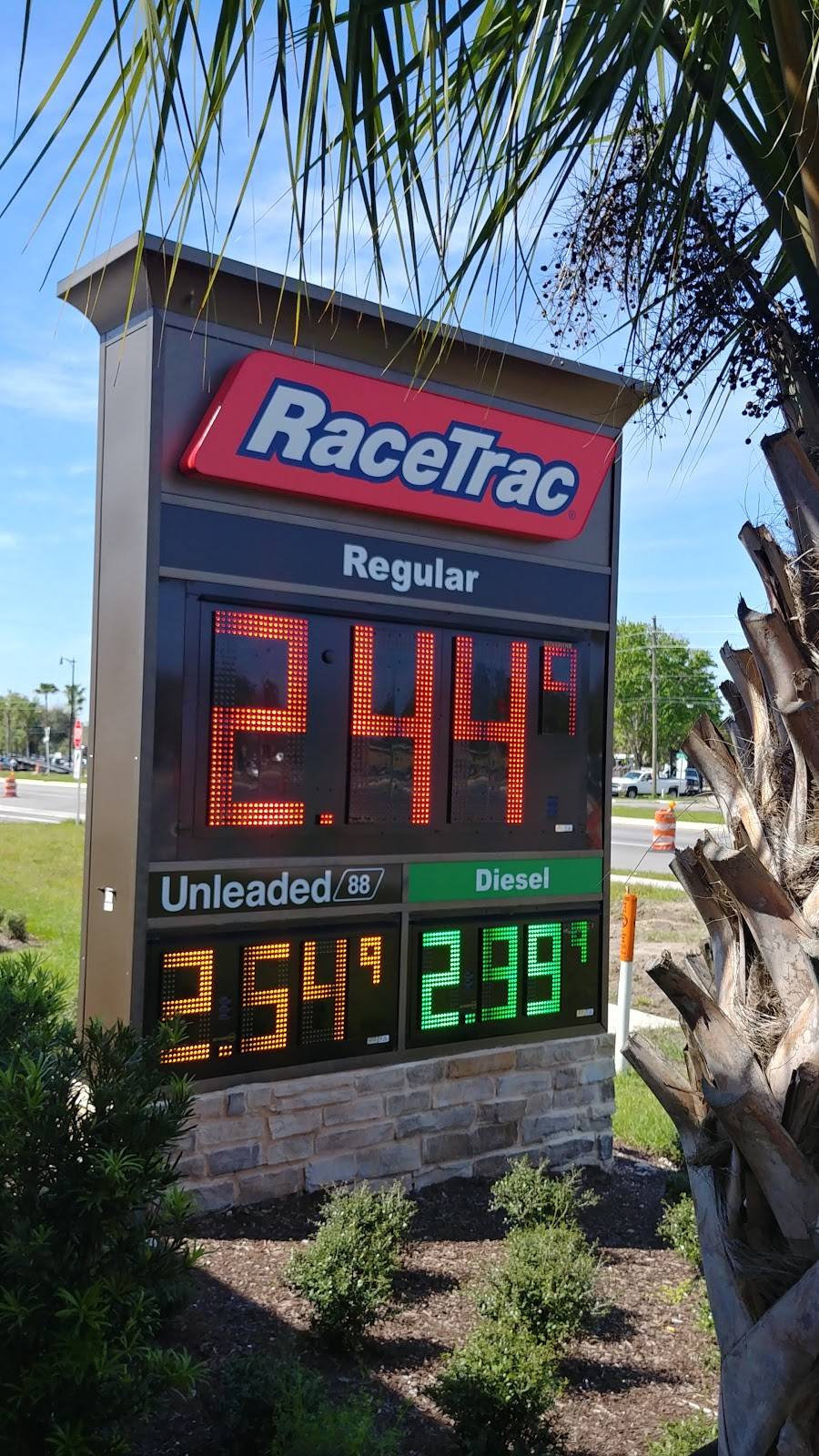 RaceTrac | bakery | 3271 North 17th and, US-92, Longwood, FL 32750, USA | 4073214406 OR +1 407-321-4406