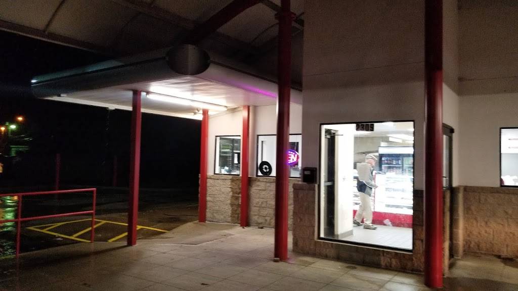 Donut Palace | restaurant | 2309 S 4th St, Leavenworth, KS 66048, USA | 9136757212 OR +1 913-675-7212