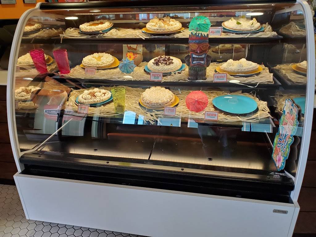 Village Inn | bakery | 6040 N Mesa St, El Paso, TX 79912, USA | 9155816329 OR +1 915-581-6329