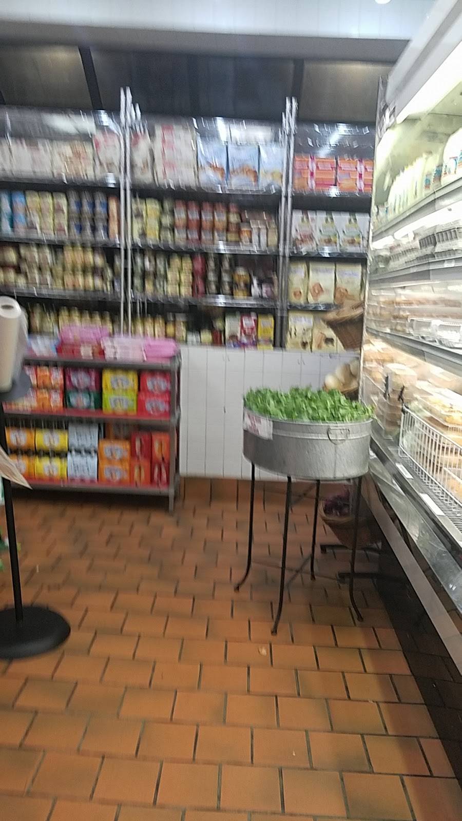 Liuzzi Gourmet Food Market | restaurant | 322 State St, North Haven, CT 06473, USA | 2032484356 OR +1 203-248-4356