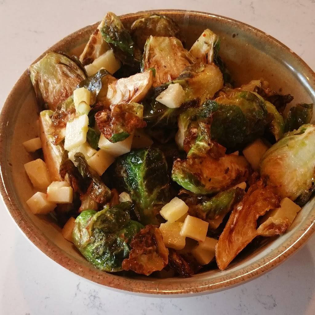 Ellas | restaurant | 3136 Cranberry Hwy, East Wareham, MA 02538, USA | 5087593600 OR +1 508-759-3600