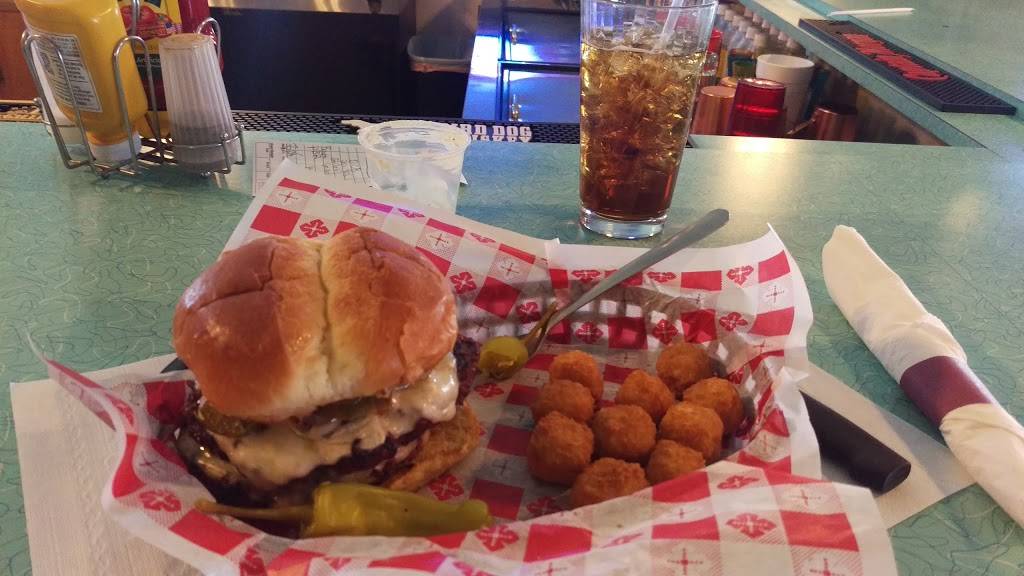 Lucky Monkey Pub and Grub | restaurant | 201 W Bodman St, Bement, IL 61813, USA | 2176785781 OR +1 217-678-5781