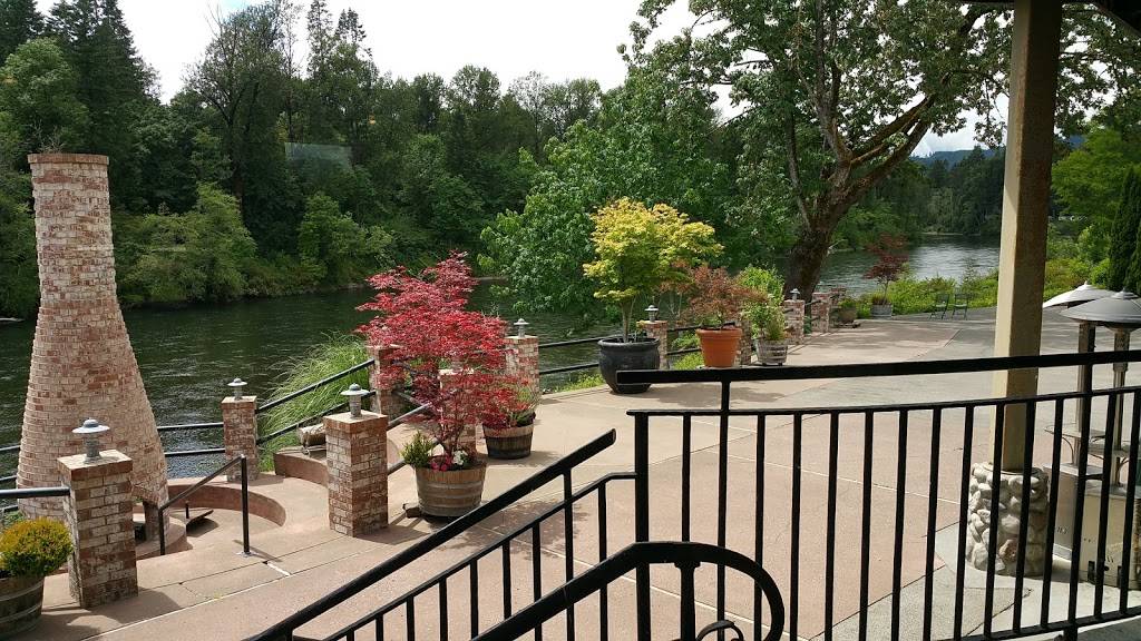 Lewis River Golf North Fork Grill | restaurant | 3209 Old Lewis River Rd, Woodland, WA 98674, USA | 3602258254 OR +1 360-225-8254