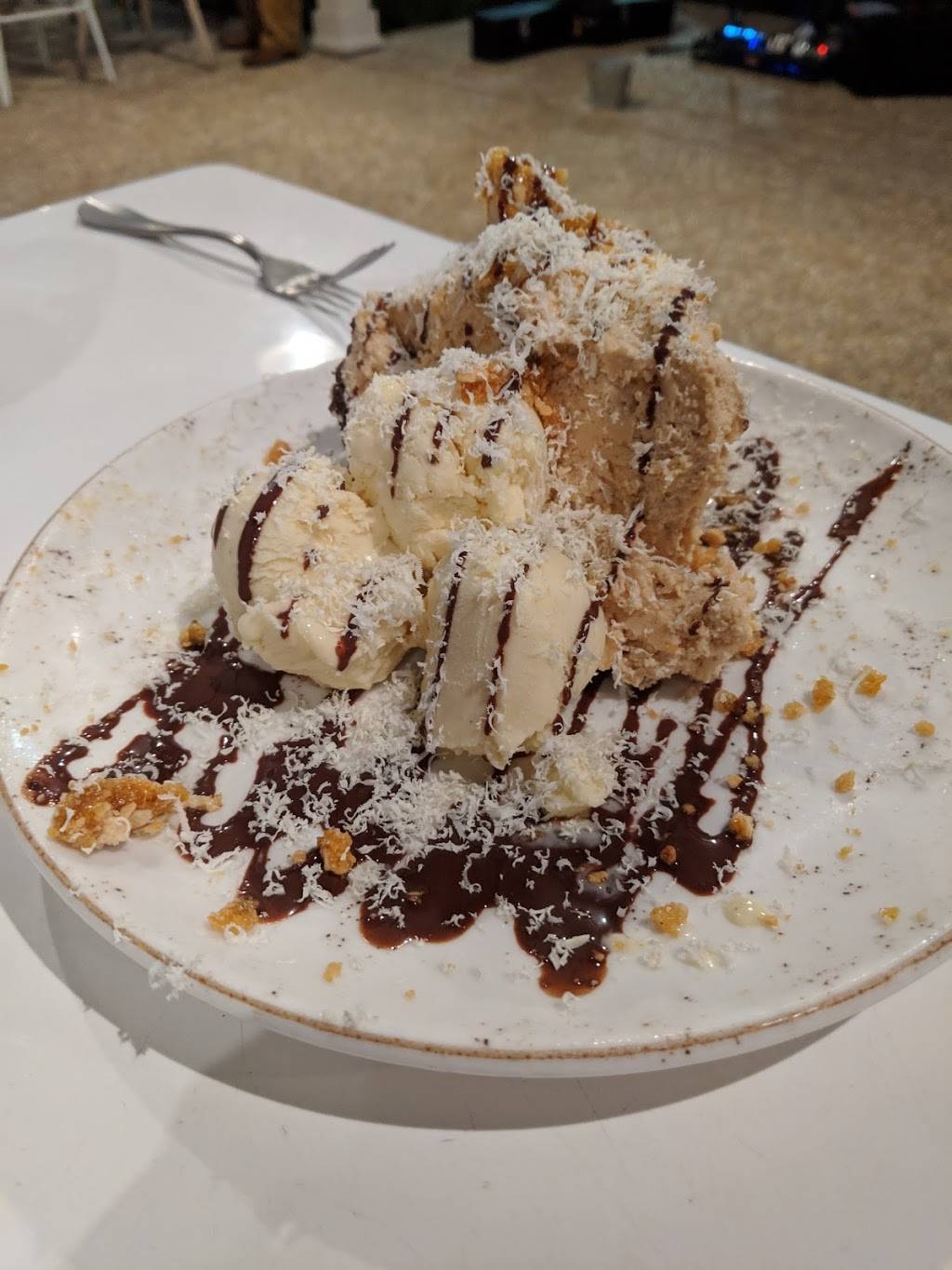 District Table & Bar | restaurant | 4665 SE Dixie Hwy, Stuart, FL 34997, USA | 7723248357 OR +1 772-324-8357