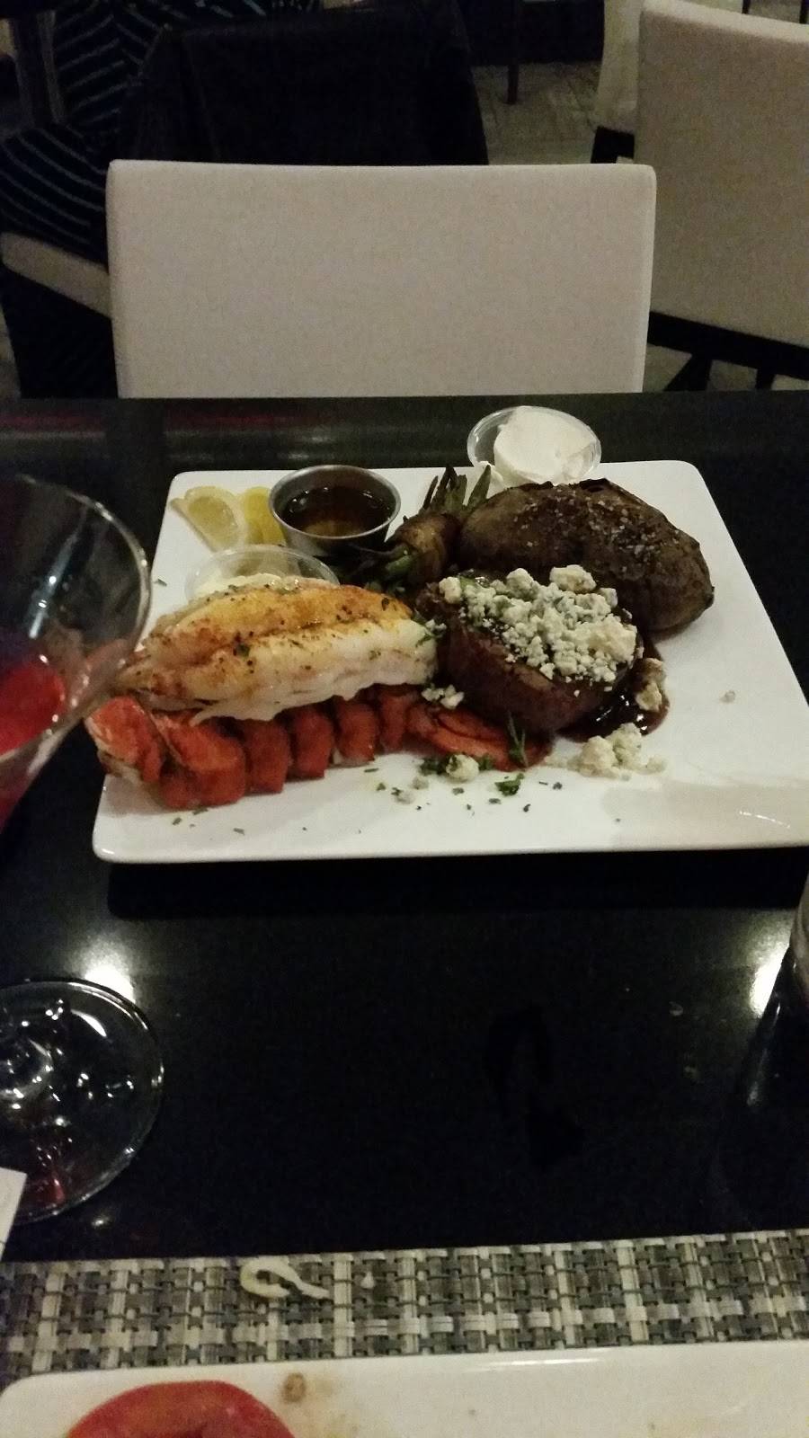 R Bar & Grille | restaurant | 157 W Main St, Decatur, IL 62523, USA | 2173306825 OR +1 217-330-6825