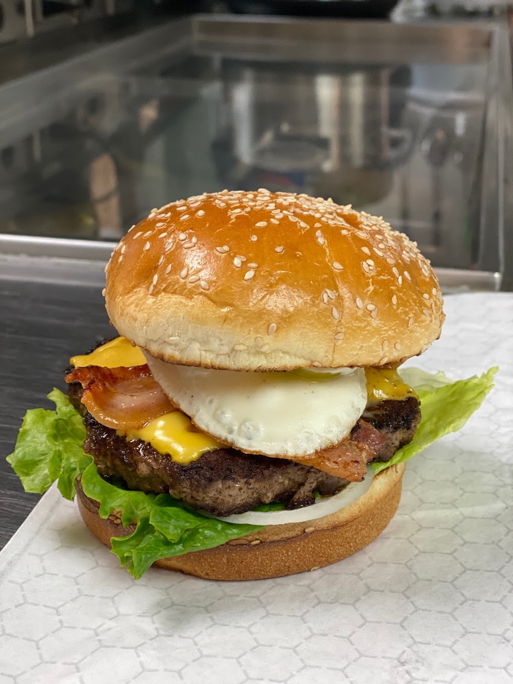 4x4 EXTREME BURGERS | restaurant | 195 Fox Valley center Dr. UNID FC09, Aurora, IL 60504, USA | 6306779041 OR +1 630-677-9041