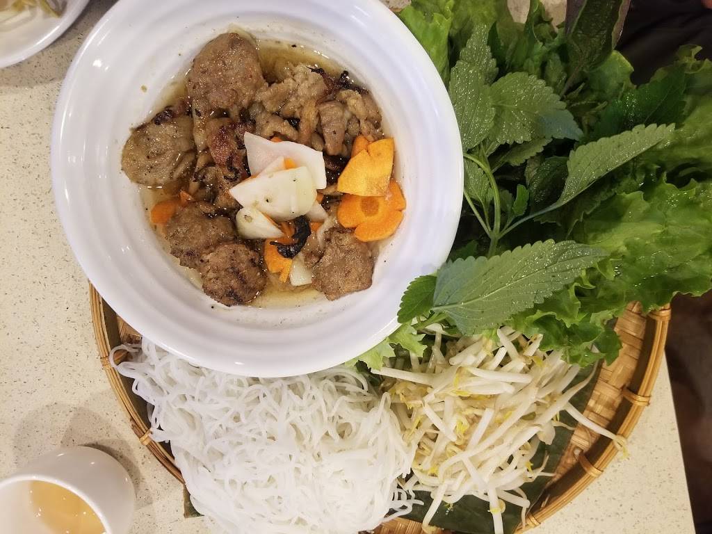 Pho Nobu Restaurant | restaurant | 1325 Finch Ave W, North York, ON M3J 2G7, Canada | 4167291616 OR +1 416-729-1616