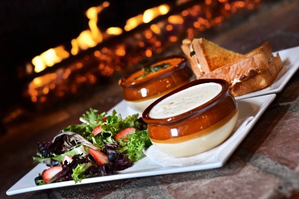 The Tipsy Toboggan | restaurant | 75 Ferry St, Fall River, MA 02721, USA | 5085670550 OR +1 508-567-0550