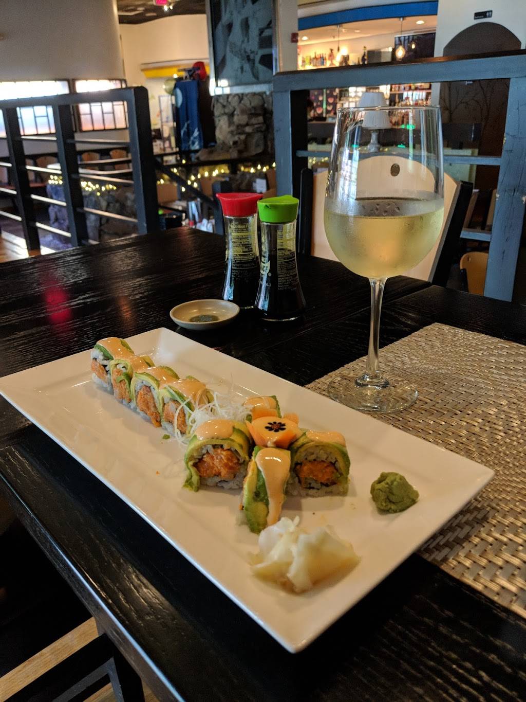 Akita Asian Fusion & Japanese Steakhouse | restaurant | 451 Kings Hwy E, Fairfield, CT 06825, USA | 2034166797 OR +1 203-416-6797