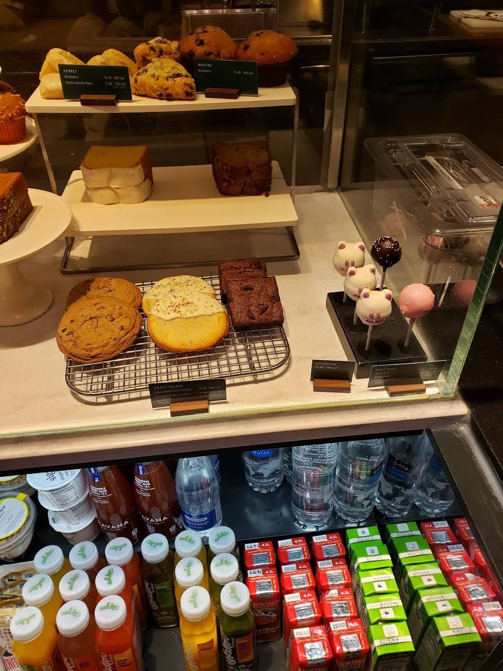 Starbucks | cafe | 2936 Showplace Dr #120, Naperville, IL 60564, USA | 6309222409 OR +1 630-922-2409