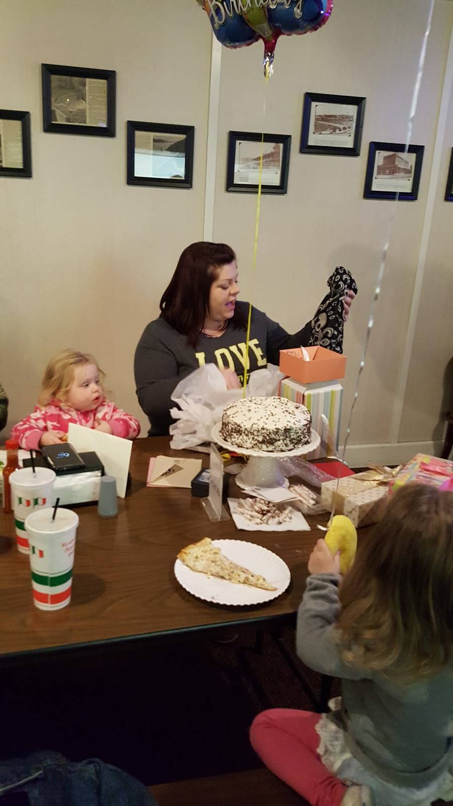 Pizza Palace | restaurant | 704 5th St, Orland, CA 95963, USA | 5308657178 OR +1 530-865-7178