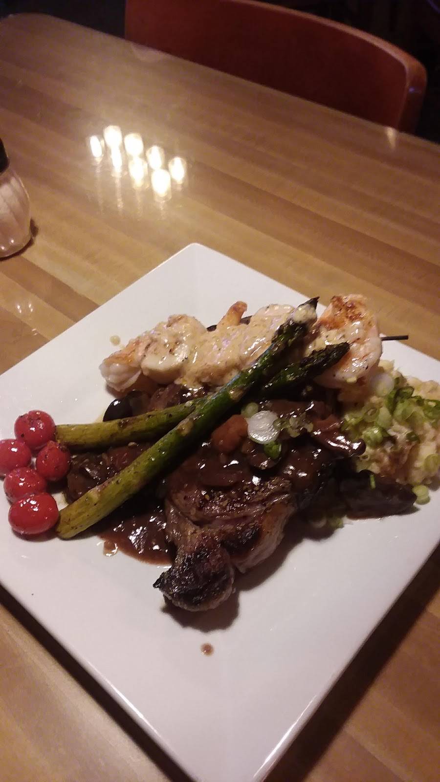 Amici’s | restaurant | 601 Airline Blvd, Portsmouth, VA 23707, USA | 7576737799 OR +1 757-673-7799