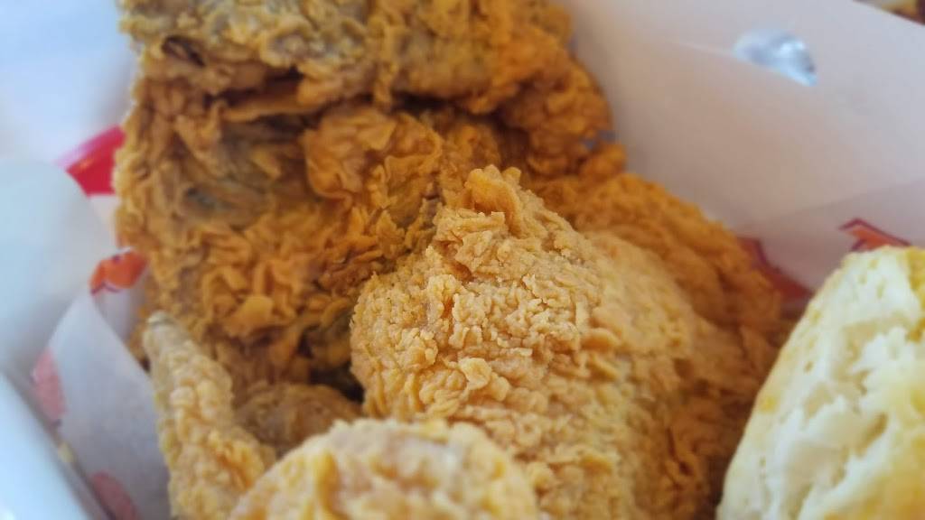 Popeyes Louisiana Kitchen | restaurant | 14803 Pacific Ave S, Tacoma, WA 98444, USA | 2535319997 OR +1 253-531-9997