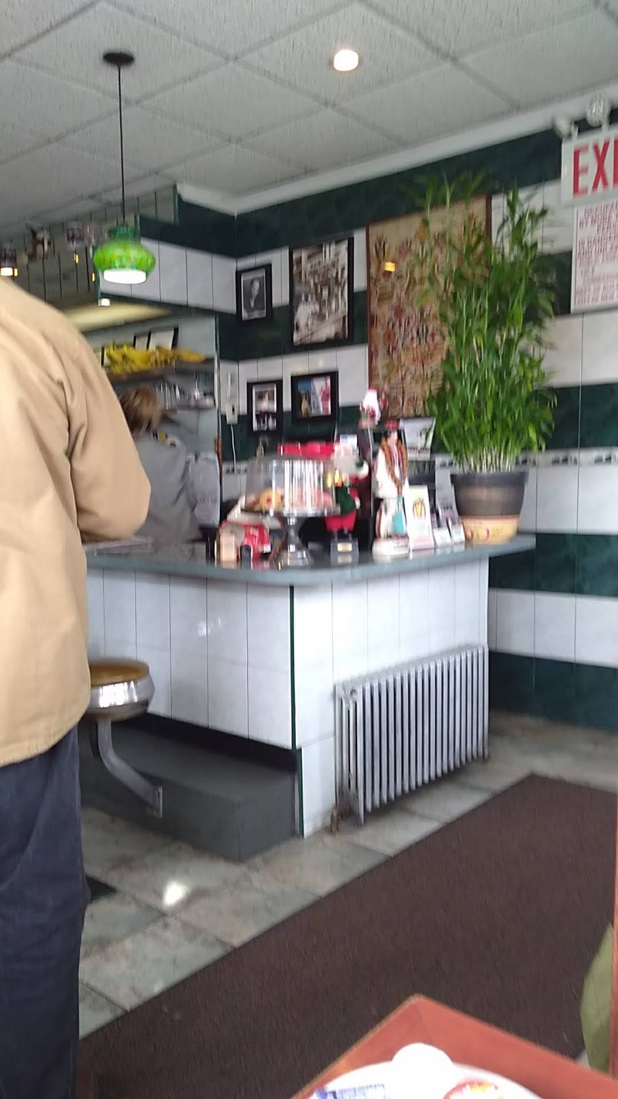 Oasis | meal takeaway | 2132 Flatbush Ave, Brooklyn, NY 11234, USA | 7182583461 OR +1 718-258-3461