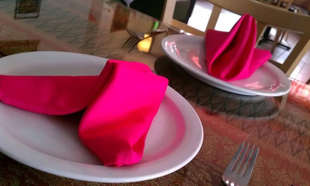 Royal Thai Restaurant | restaurant | 13576 Harbor Blvd B1, Garden Grove, CA 92843, USA | 7145302060 OR +1 714-530-2060