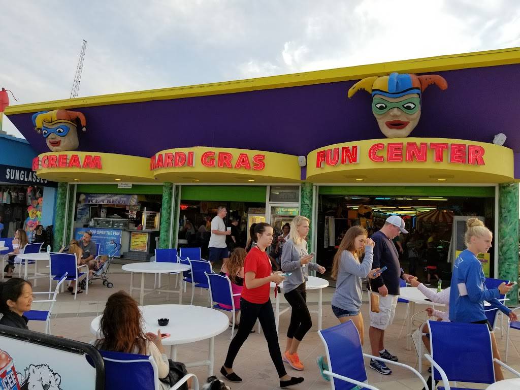 Mardigras Snack Bar | restaurant | 12 Ocean Ave, Daytona Beach, FL 32118, USA | 3862531179 OR +1 386-253-1179