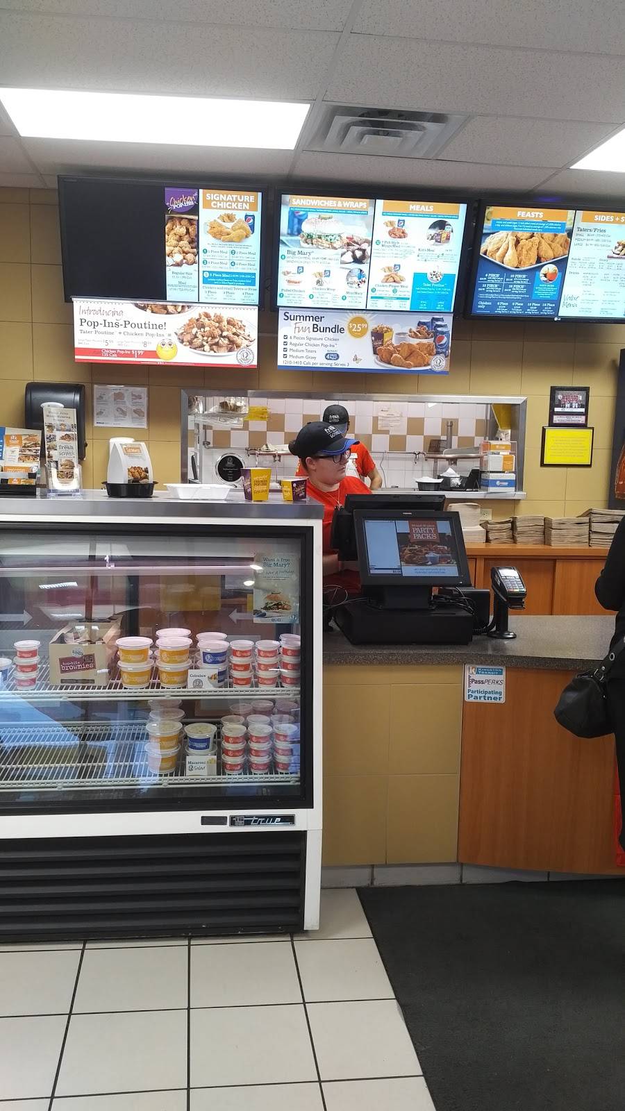 Mary Browns Chicken & Taters | restaurant | 841 15, Kingston, ON K7L 5H6, Canada | 6135463243 OR +1 613-546-3243