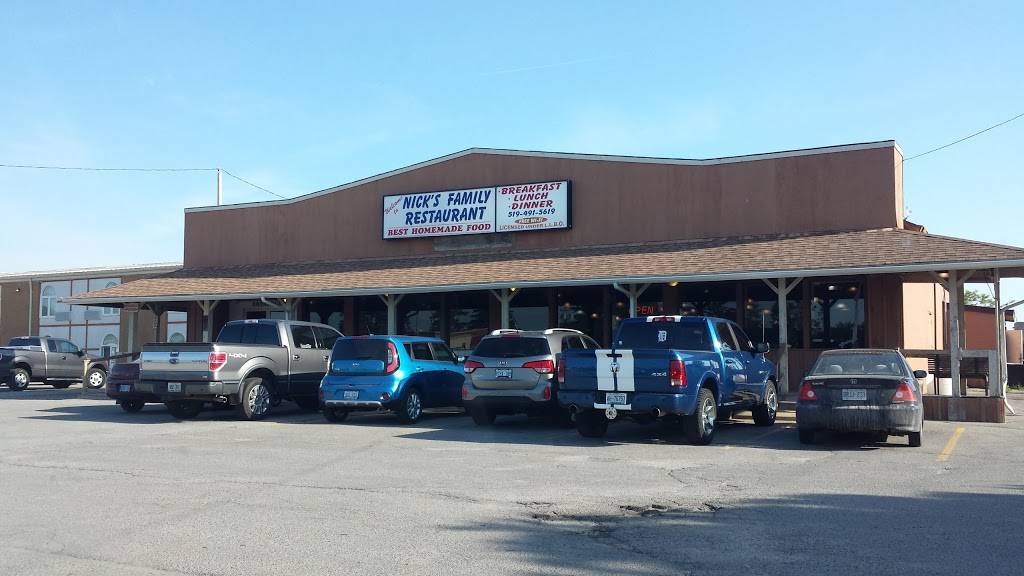 Nicks Family Restaurant | restaurant | 1716 London Line, Sarnia, ON N7T 7H2, Canada | 5194915619 OR +1 519-491-5619