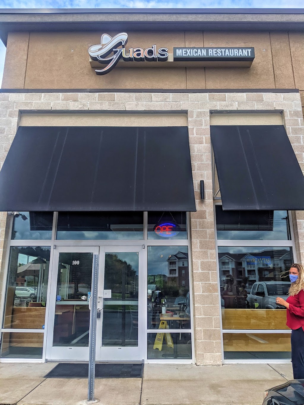 Guads@ Harbour view | restaurant | Sun Harbour Dr, Suffolk, VA 23435, USA | 7579670614 OR +1 757-967-0614