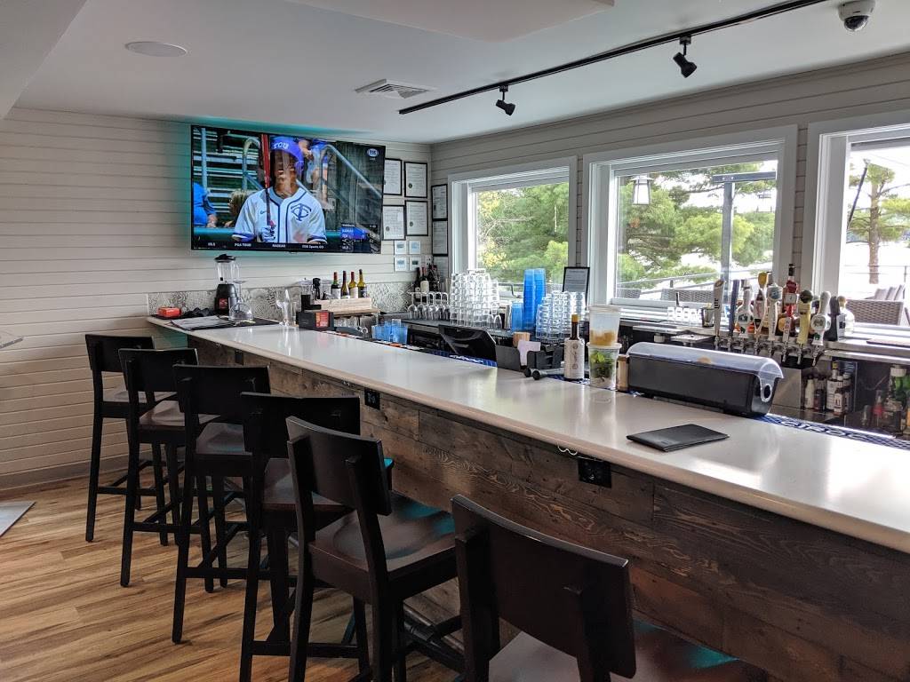 Summer House Grill & Bar | restaurant | 1280 E Hiawatha Dr, Wisconsin Dells, WI 53965, USA | 6082530207 OR +1 608-253-0207