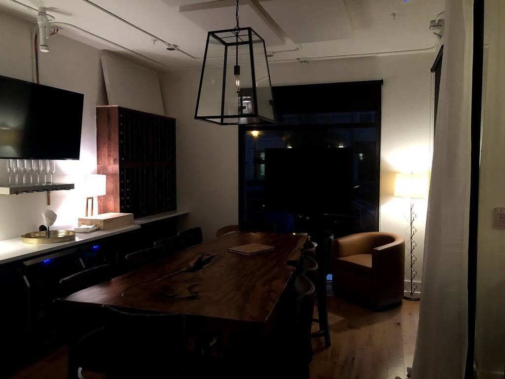 The Fountainhead Wine & Beer Bar | restaurant | 11595 Fountainhead Dr, Westchase, FL 33626, USA | 8139204556 OR +1 813-920-4556