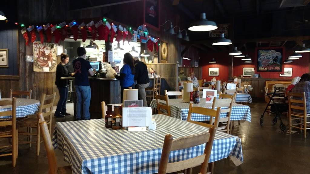 Marks Feed Store | restaurant | 3827 Charlestown Rd, New Albany, IN 47150, USA | 8129497427 OR +1 812-949-7427