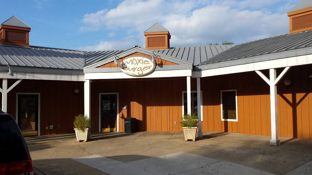 Moxie Burger | restaurant | 555 S Atlanta St, Roswell, GA 30075, USA | 6788784411 OR +1 678-878-4411