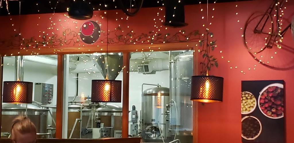 Red Eye Brewing Company | restaurant | 612 Washington St, Wausau, WI 54403, USA | 7158437334 OR +1 715-843-7334