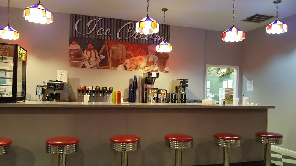 Cornbread Cafe | cafe | 1141 KY-36, Frenchburg, KY 40322, USA | 6067683125 OR +1 606-768-3125