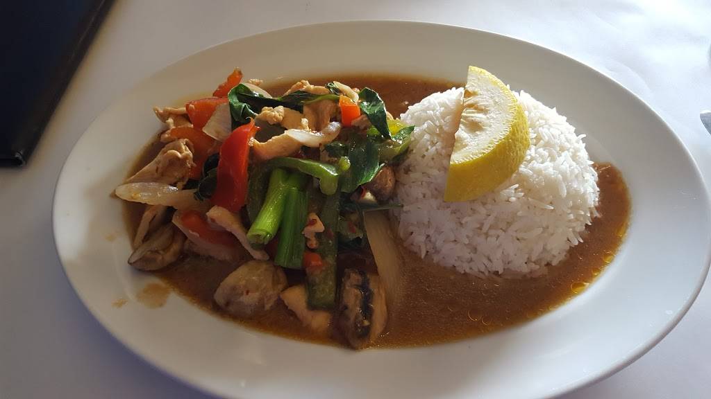 Patou Thai | restaurant | 69 Leonard St, Belmont, MA 02478, USA | 6174896999 OR +1 617-489-6999