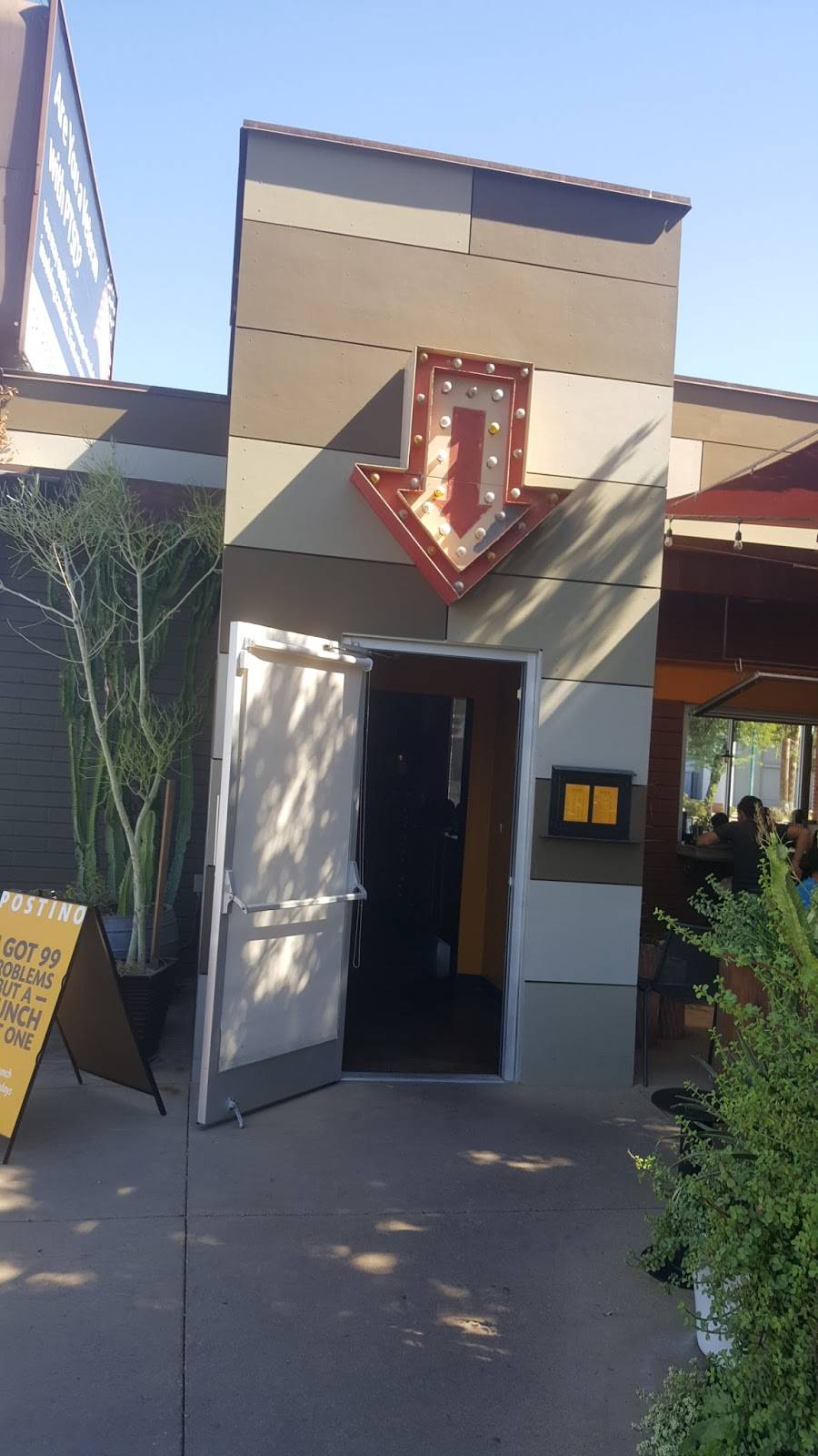 Postino Central | restaurant | 5144 N Central Ave, Phoenix, AZ 85012, USA | 6022745144 OR +1 602-274-5144