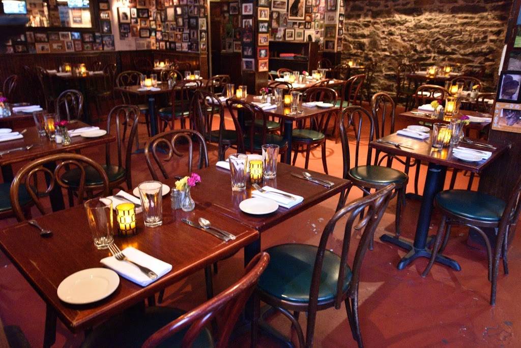 Freds | restaurant | 476 Amsterdam Ave, New York, NY 10024, USA | 2125793076 OR +1 212-579-3076