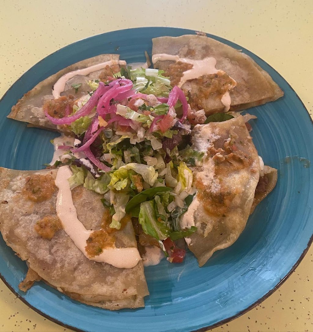 Tres Ways Restaurante | restaurant | 15757 State Rte 26, Glencoe, CA 95232, USA | 2099209330 OR +1 209-920-9330