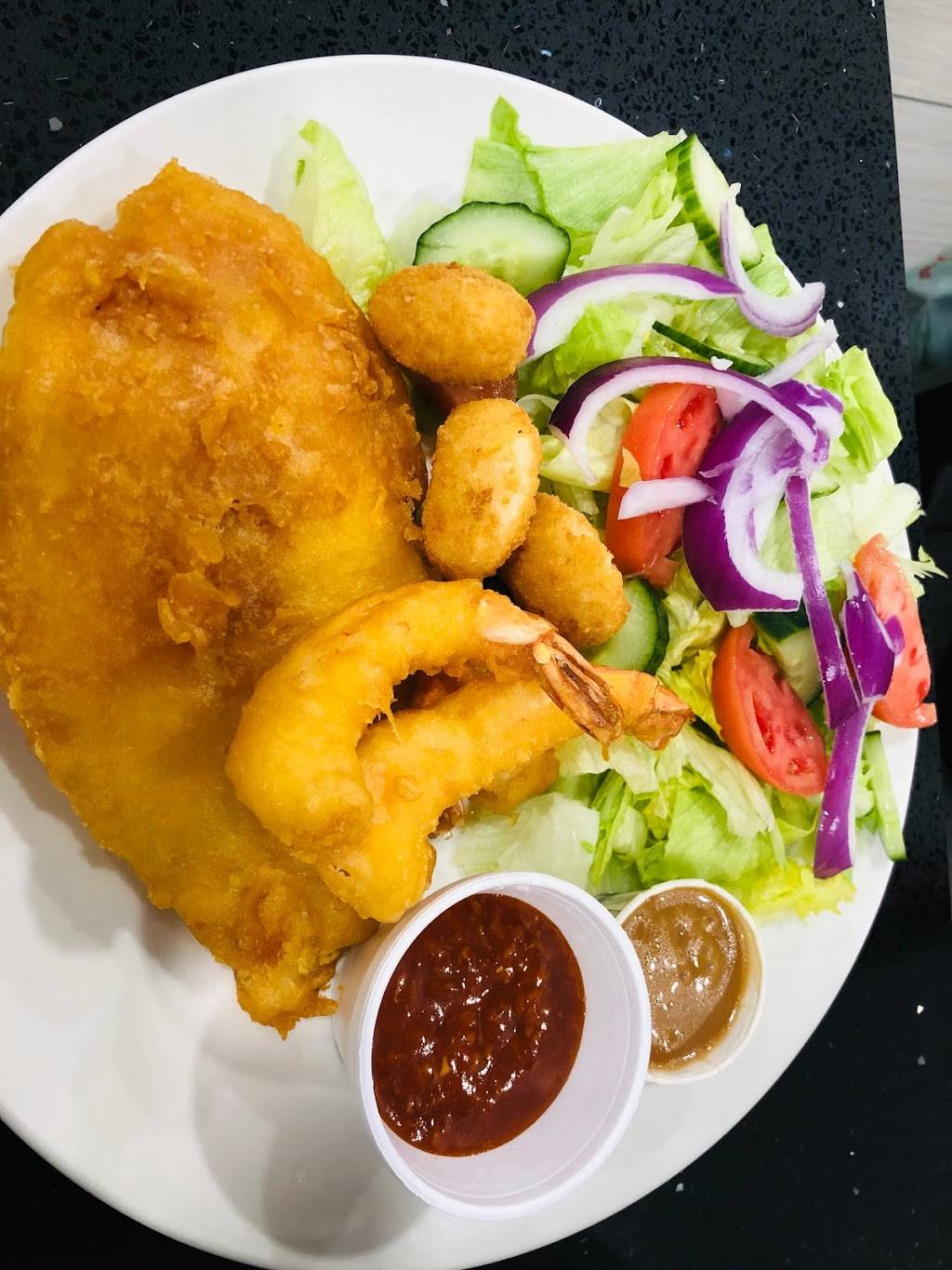 Halibut House Fish & Chips | restaurant | 50 Dundurn St S, Hamilton, ON L8P 4W3, Canada | 9055254777 OR +1 905-525-4777
