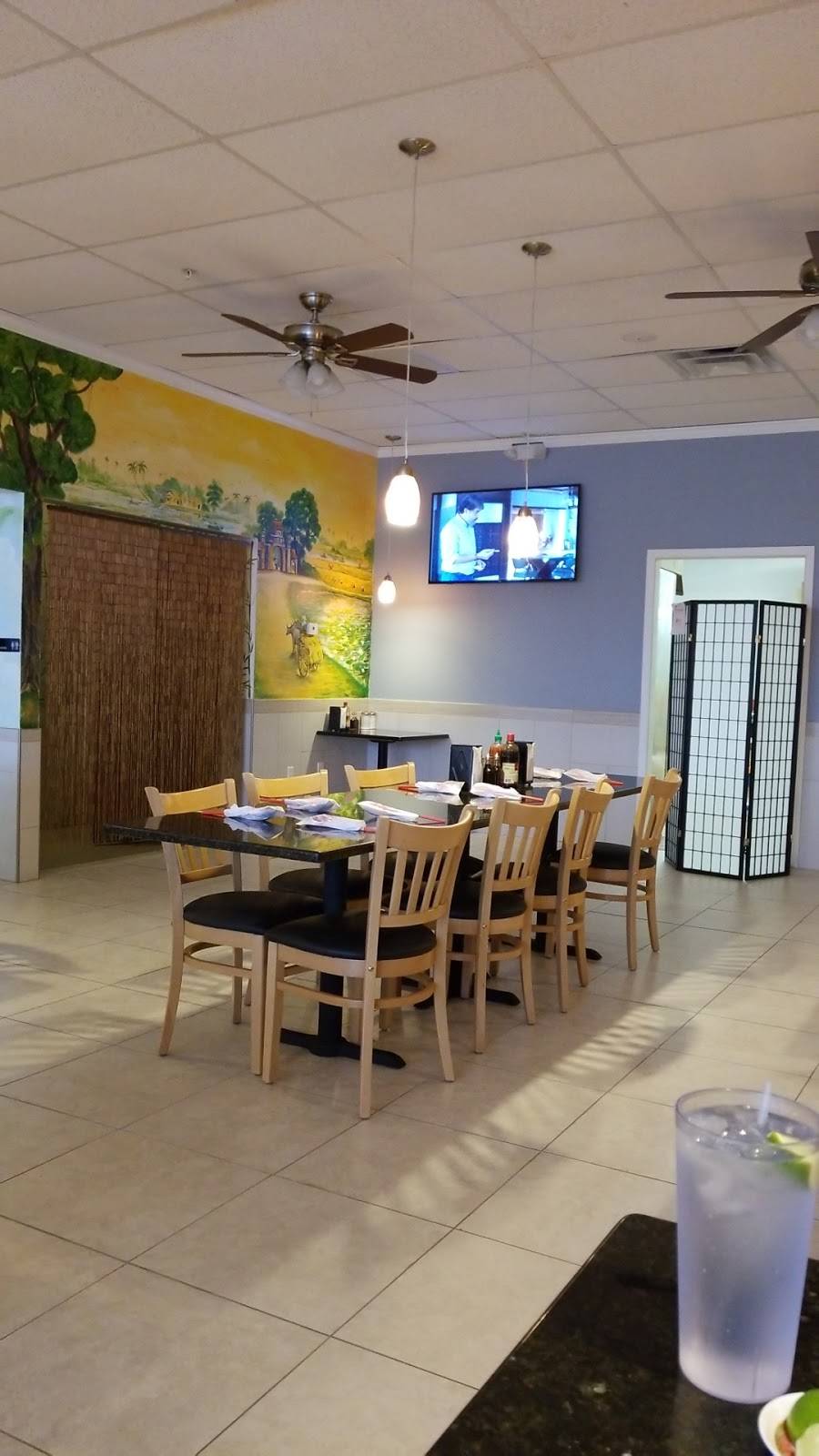 Pho Hoang Restaurant | restaurant | 3827 US-301, Riverview, FL 33578, USA | 8132809944 OR +1 813-280-9944