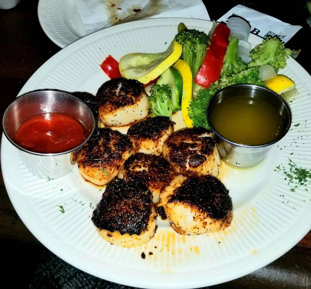 Crabdaddys Seafood Bar Grill | restaurant | 1217 Ocean Blvd, St Simons, GA 31522, USA | 9126341120 OR +1 912-634-1120