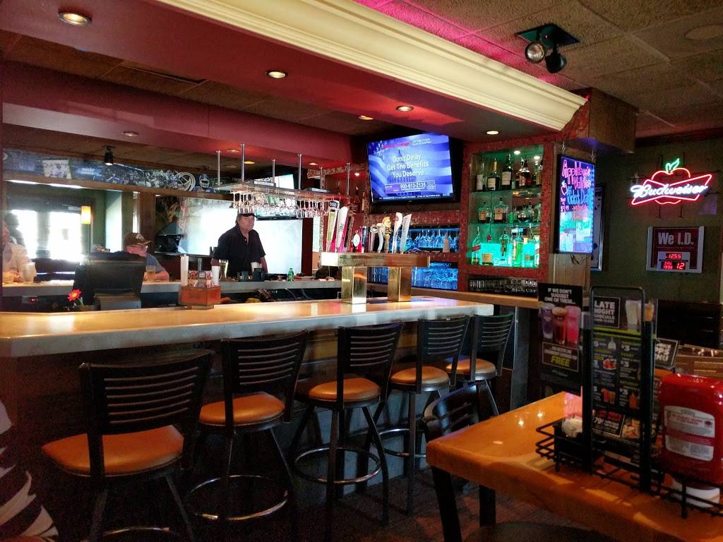 Applebees Grill + Bar | restaurant | 1905 FL-60, Valrico, FL 33594, USA | 8135717444 OR +1 813-571-7444