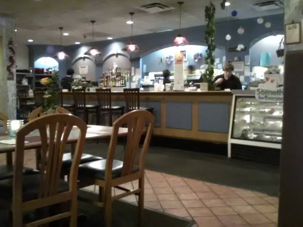 Zuccos Family Restaurant | restaurant | 451 Dalton Ave, Pittsfield, MA 01201, USA | 4134438112 OR +1 413-443-8112