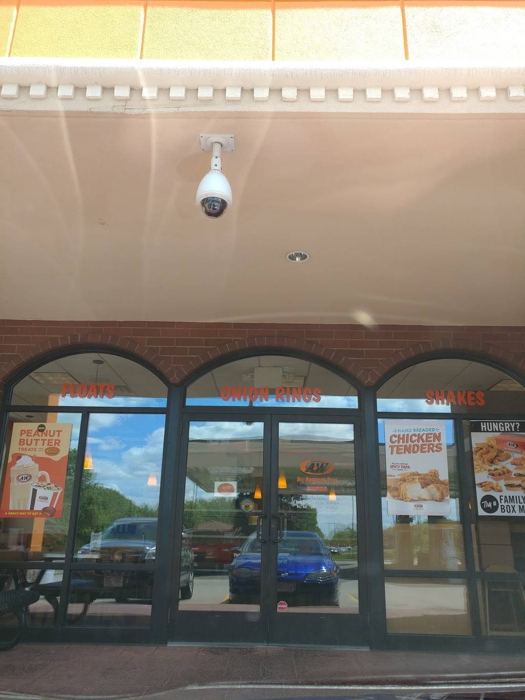 A&W Restaurant | restaurant | 2646 Manitowoc Rd, Bellevue, WI 54311, USA | 9206619140 OR +1 920-661-9140