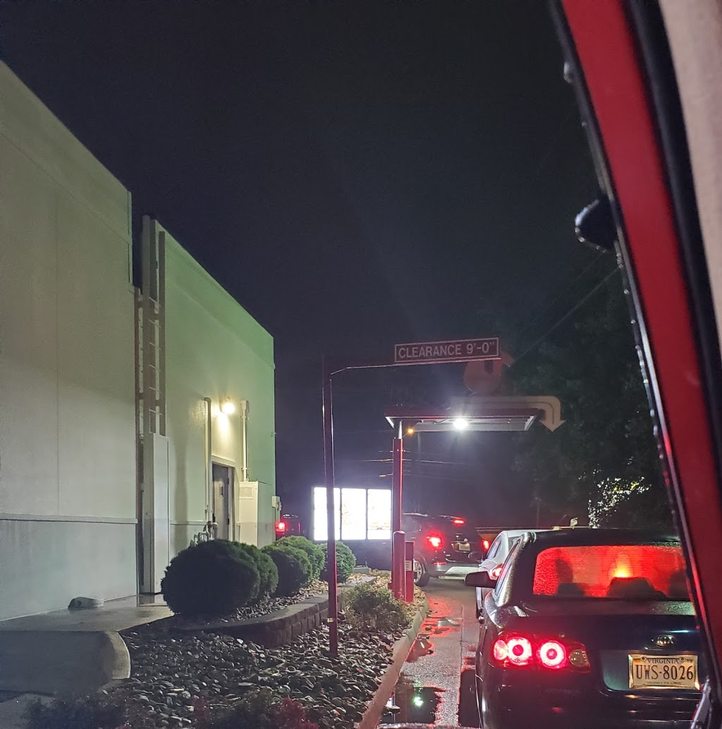 Popeyes Louisiana Kitchen | restaurant | 2802 Candlers Mountain Rd, Lynchburg, VA 24502, USA | 4344392569 OR +1 434-439-2569