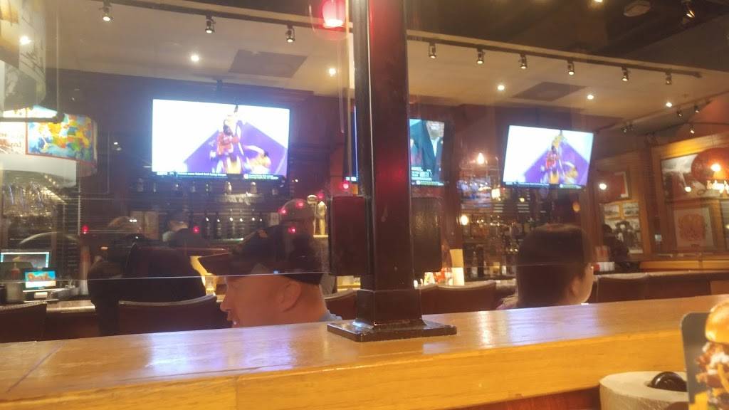 Red Robin Gourmet Burgers and Brews | restaurant | 1238 Putty Hill Ave, Tenant #16, Towson, MD 21286, USA | 4108234224 OR +1 410-823-4224