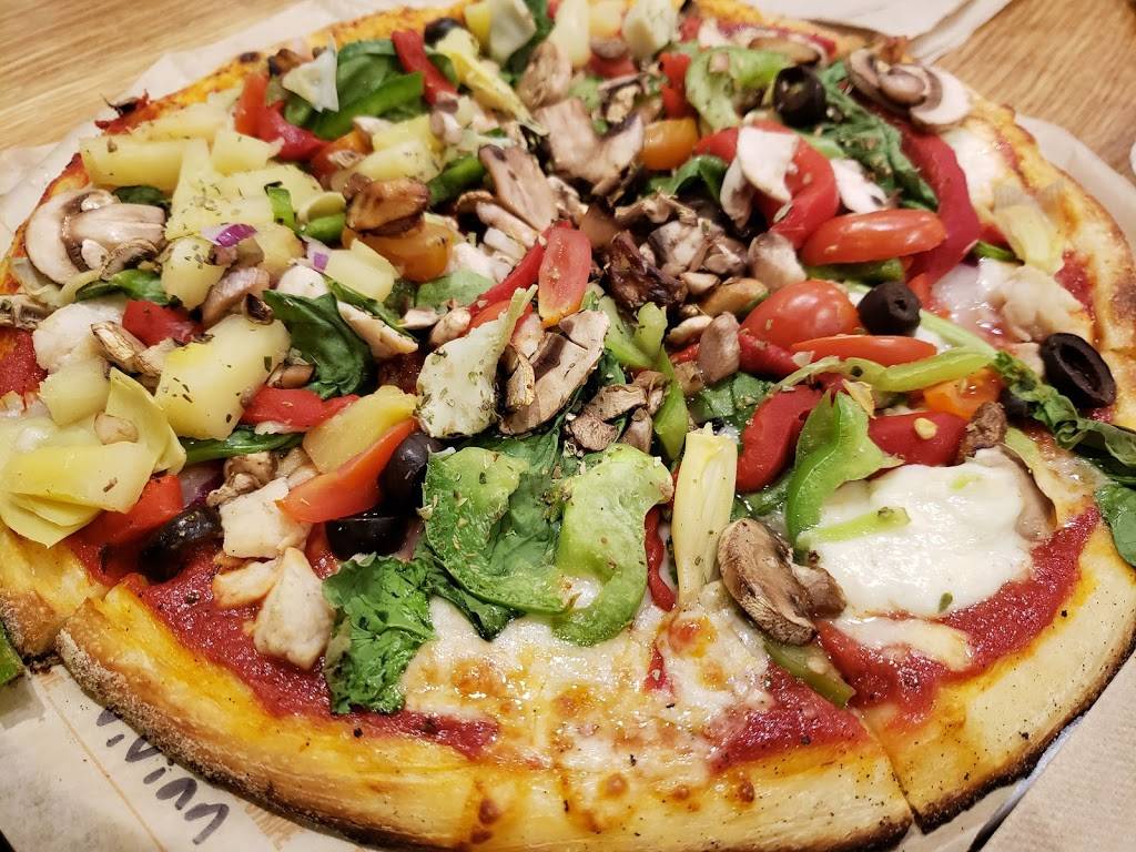 Blaze Pizza | meal takeaway | 715 Betteravia Rd, Santa Maria, CA 93454, USA | 8059041037 OR +1 805-904-1037