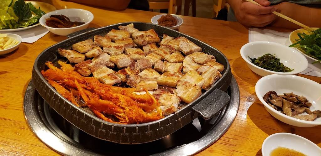 Silverwood Sushi and Grill | restaurant | 13910 CA-138, Hesperia, CA 92345, USA | 7603892200 OR +1 760-389-2200