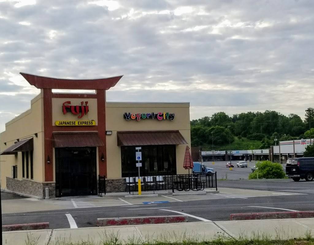 Fuji Japanese Express | restaurant | 588 Cummings St, Abingdon, VA 24210, USA | 2767397997 OR +1 276-739-7997