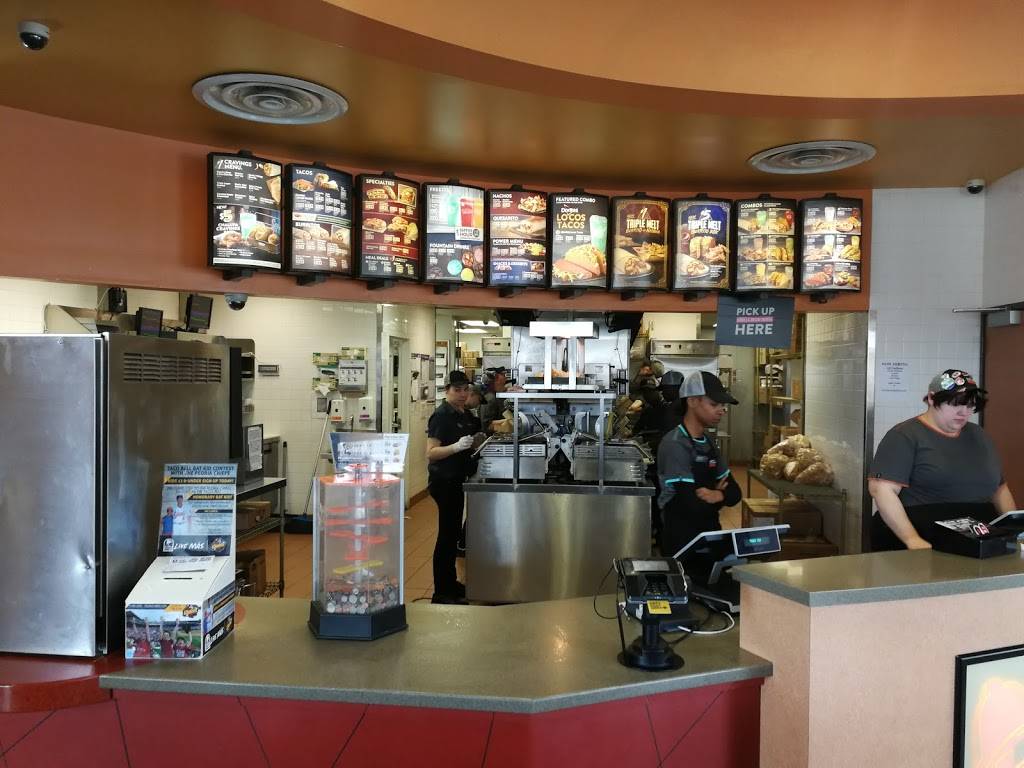 Taco Bell | meal takeaway | 108 W Camp St, East Peoria, IL 61611, USA | 3094271160 OR +1 309-427-1160