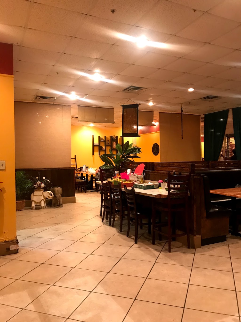 Thai Silk Restaurant | restaurant | 5532 International Dr, Orlando, FL 32819, USA | 4072268997 OR +1 407-226-8997