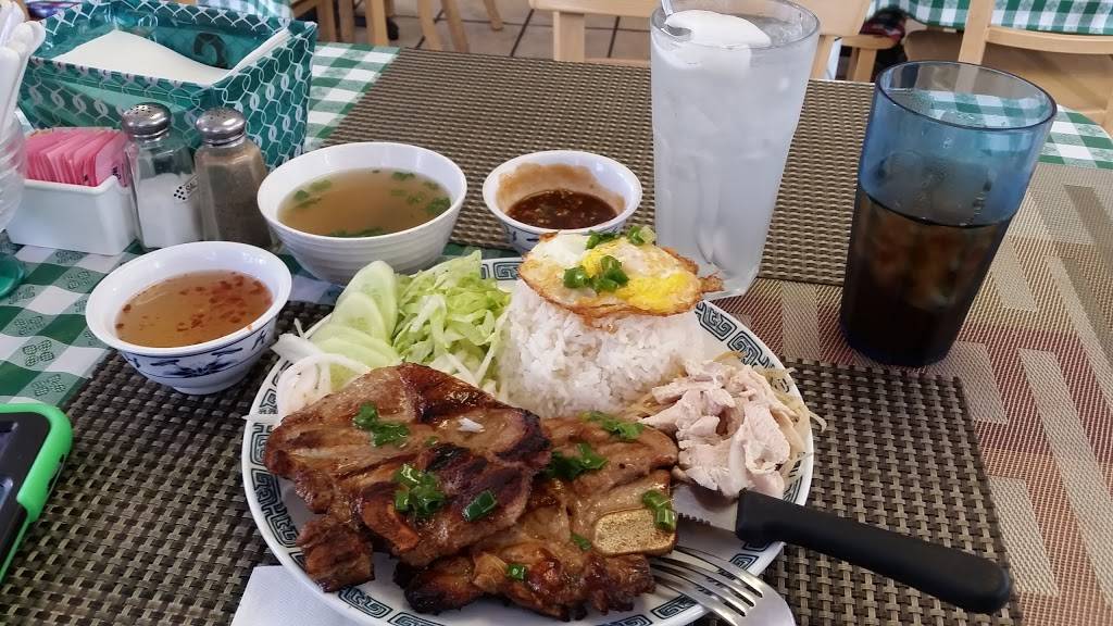 Vina Cafe | restaurant | 2942 Hershberger Rd NW, Roanoke, VA 24017, USA | 5403662205 OR +1 540-366-2205