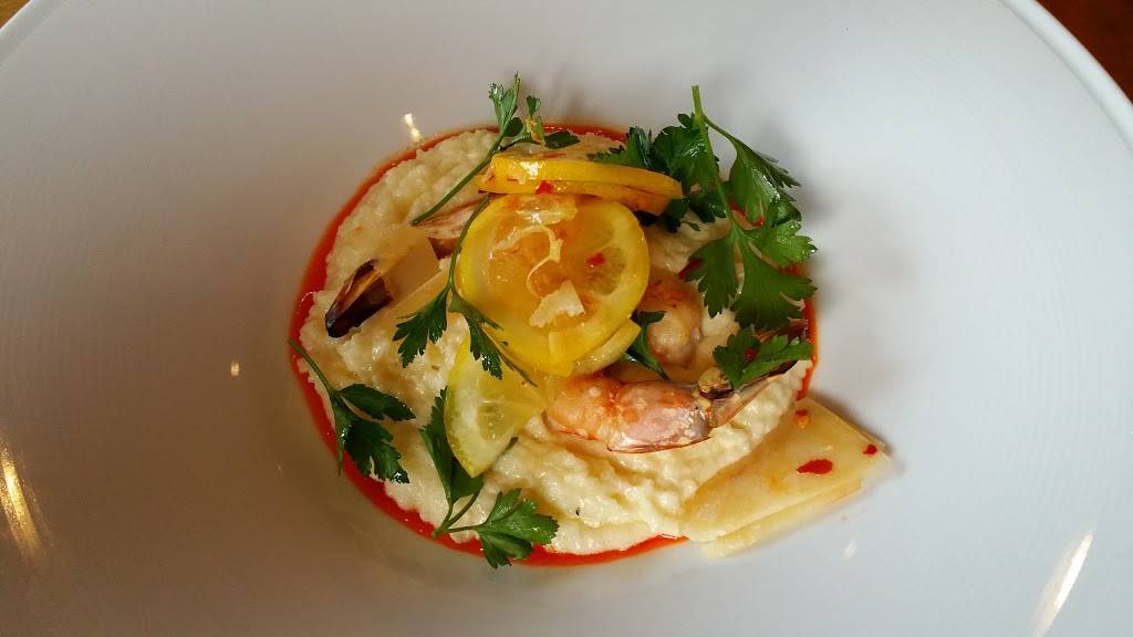 Macs Fish House Provincetown | restaurant | 85 Shank Painter Rd, Provincetown, MA 02657, USA | 5084876227 OR +1 508-487-6227