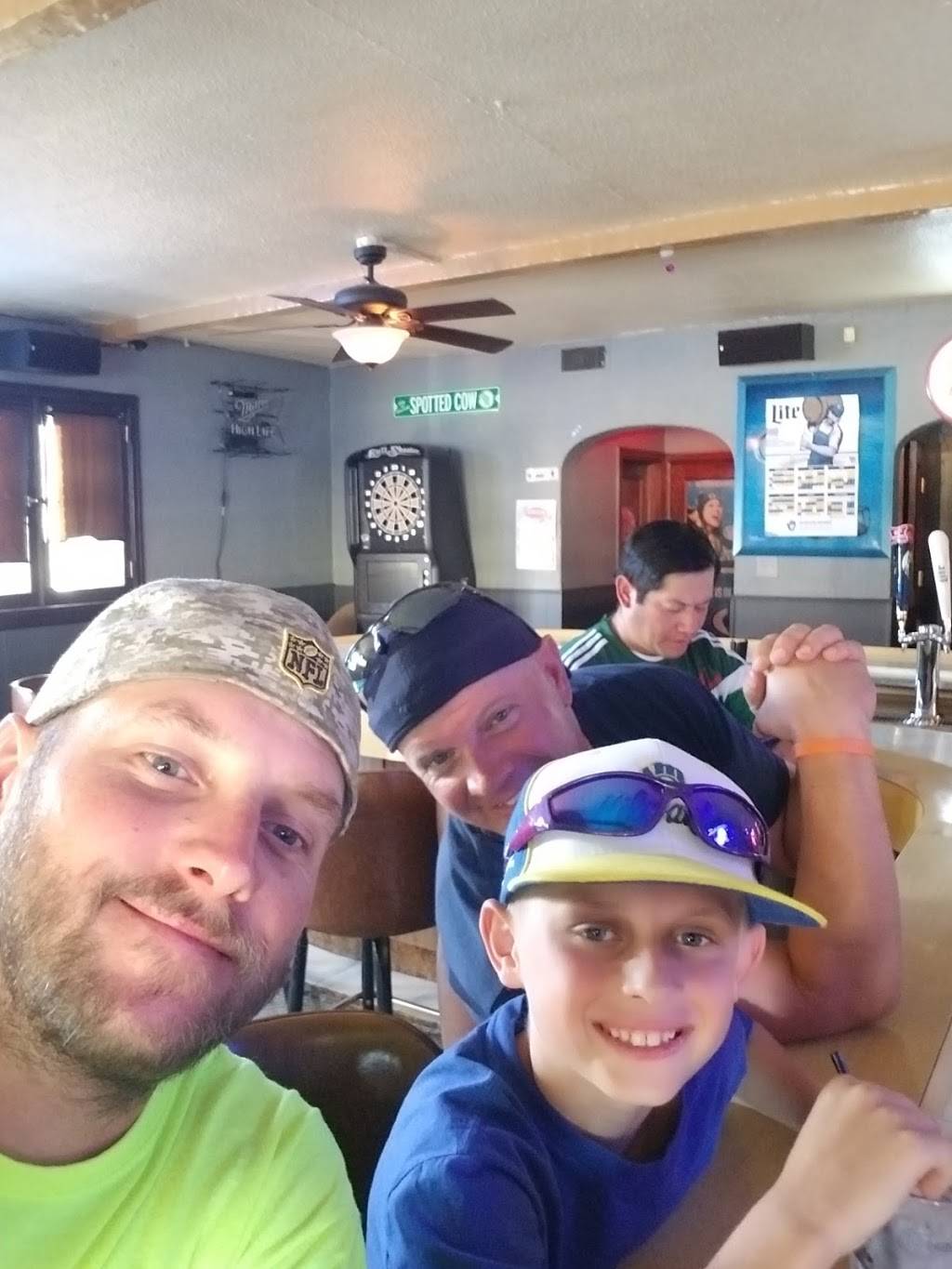 One More | restaurant | 7534 W Beloit Rd, West Allis, WI 53219, USA | 4145227534 OR +1 414-522-7534