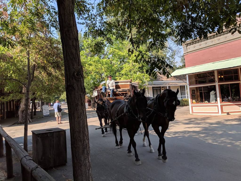 St Charles Saloon | restaurant | 22801 Main St, Columbia, CA 95310, USA | 2092882258 OR +1 209-288-2258